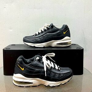 NIKE Air Max 95 ‘Anthracite & Amarillo’- Women’s 7 / Youth 5.5